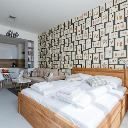 Апартаменты Designer Studio In New Town By Prague Days Экстерьер фото